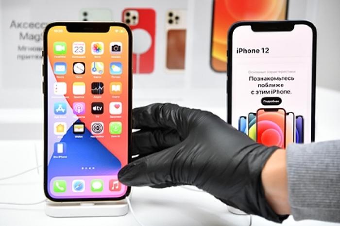 Россияне закупились новыми iPhone и стали продавать их с наценкой