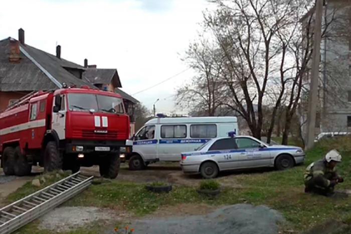 Российские полицейские спасли из горящего дома 18 человек и их животных