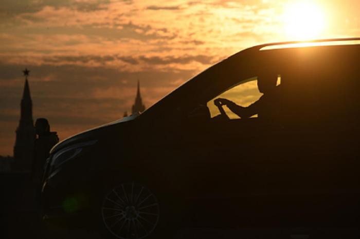 Российский врач назвал способы избежать заражения COVID-19 в личном автомобиле