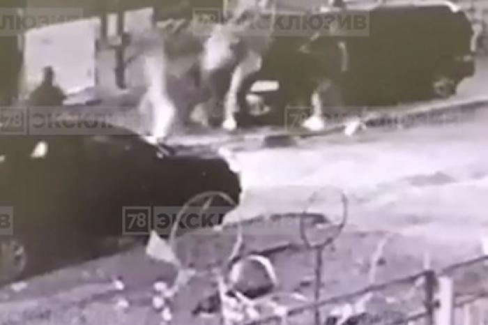 Ссора россиян в родительском чате закончилась забитой «стрелкой» и массовой дракой