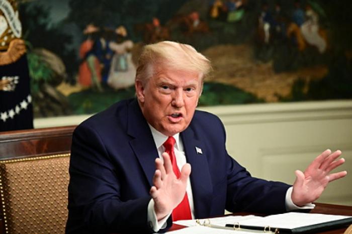 Трамп анонсировал вакцинацию от коронавируса в США