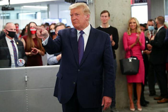 Трамп поздравил своих избирателей с победой