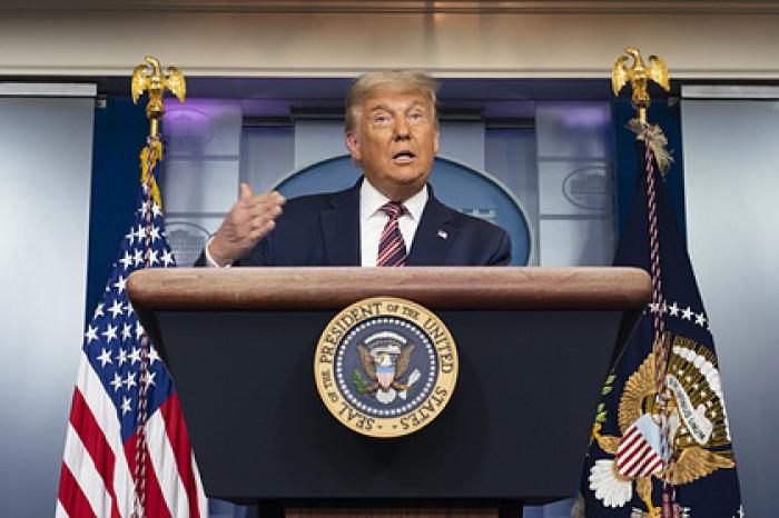 Трамп прокомментировал возможность введения карантина в США