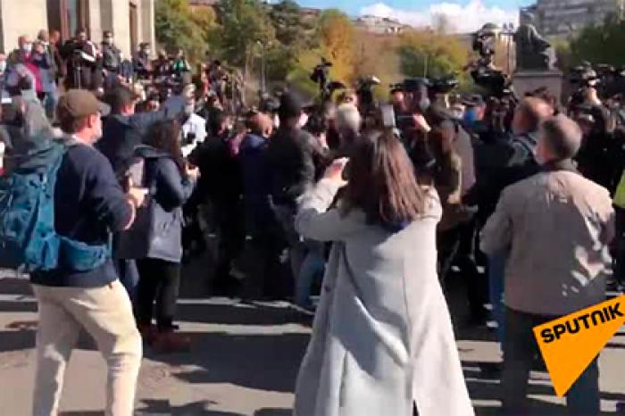 В Ереване начали задерживать противников Пашиняна