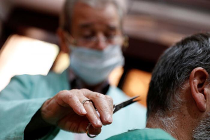 Врач назвал обязательное условие для предотвращения выпадения волос