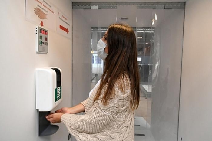 Врач рассказал об уходе за кожей рук при использовании антисептиков