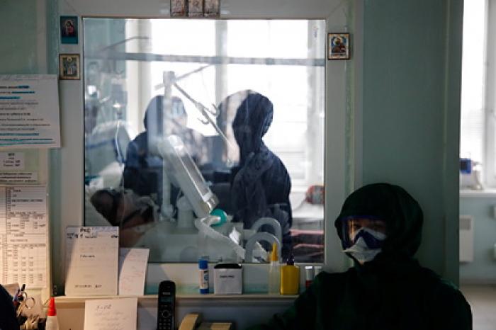 В Роспотребнадзоре назвали более подверженных заражению COVID-19 россиян