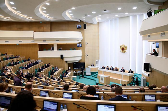 В Совфеде предложили новые запреты для иноагентов