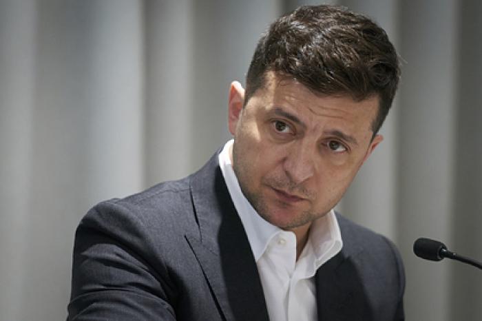 Зеленскому пригрозили войной и распадом Украины