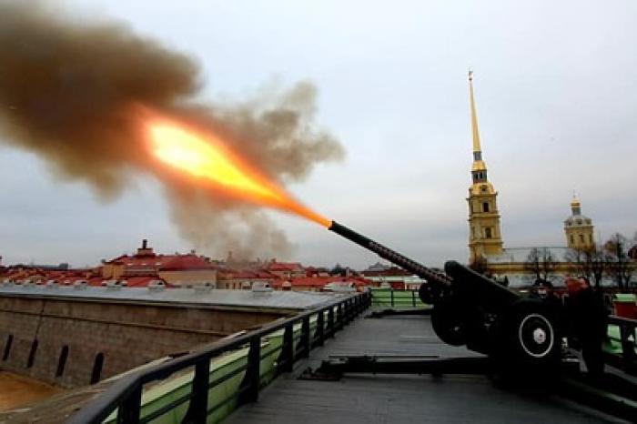 Чубайс выстрелил из пушки