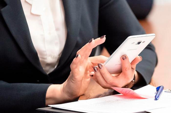 Госдума ввела штрафы для чиновников за оскорбление россиян