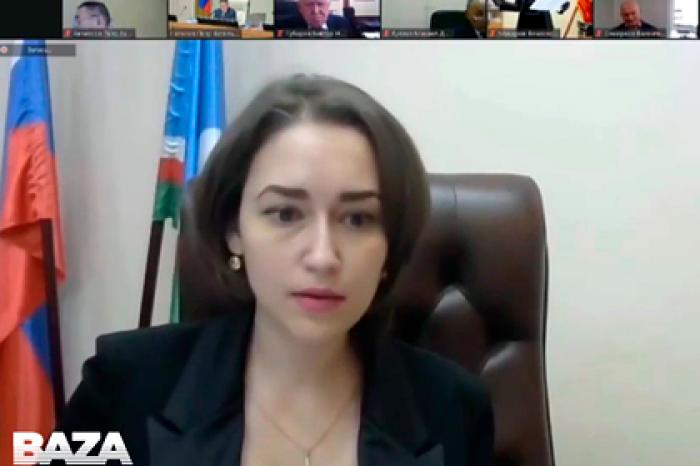 Конфликт между российскими депутатами и министром из-за декольте попал на видео