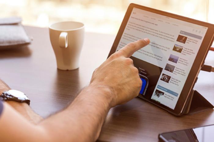 Минцифры поддержало идею регулирования размещения соцрекламы в интернете