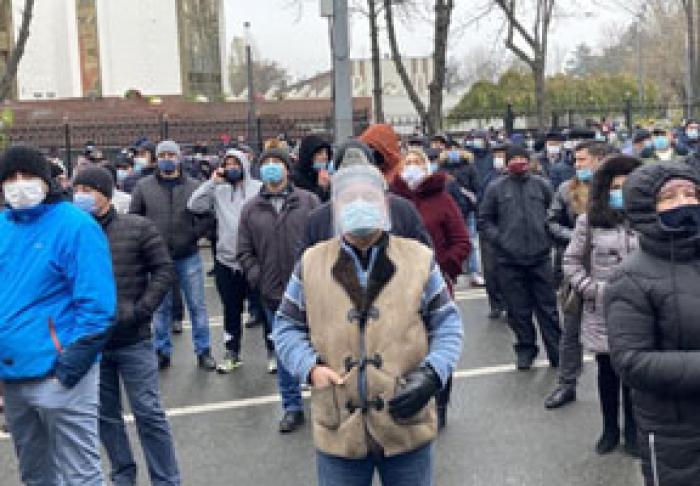 МОЛДАВСКАЯ ОППОЗИЦИЯ ЗАВЕРШИЛА АКЦИЮ ПРОТЕСТА В ЦЕНТРЕ КИШИНЕВА, НО ГОТОВА ЕЕ ПРОДОЛЖИТЬ В ПЯТНИЦУ