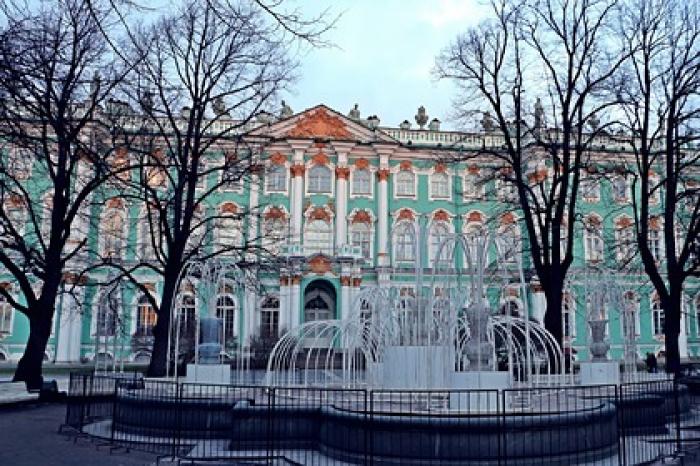 Музеи Петербурга решили закрыться на новогодние праздники