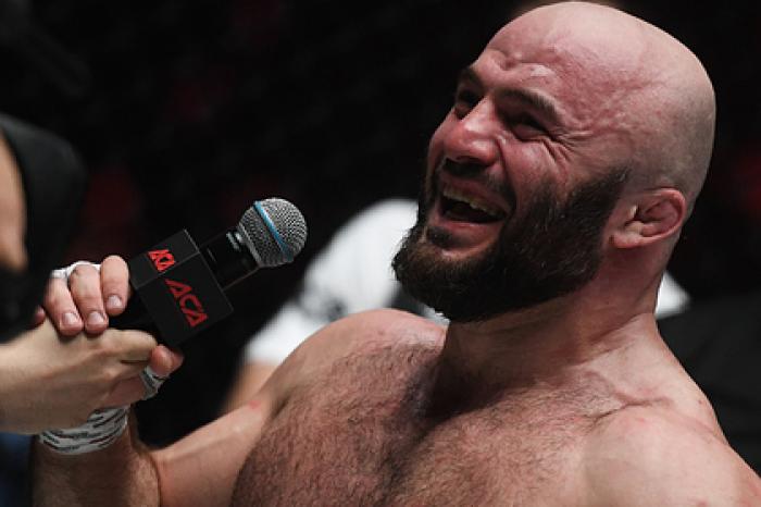 Названа причина драки с участием Исмаилова на турнире MMA в Москве
