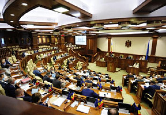 ПАКЕТ ЗАКОНОВ О СТАТУСЕ ГАГАУЗИИ БЫЛ ВКЛЮЧЕН В ПАРЛАМЕНТСКУЮ ПОВЕСТКУ, ЧТО ВЫЗВАЛО СПОРЫ СРЕДИ ДЕПУТАТОВ