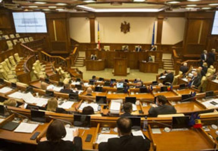 ​ПАРЛАМЕНТ АННУЛИРОВАЛ ПЕНСИОННУЮ РЕФОРМУ, СНИЗИВ ОБРАТНО ВОЗРАСТ ВЫХОДА НА ПЕНСИЮ
