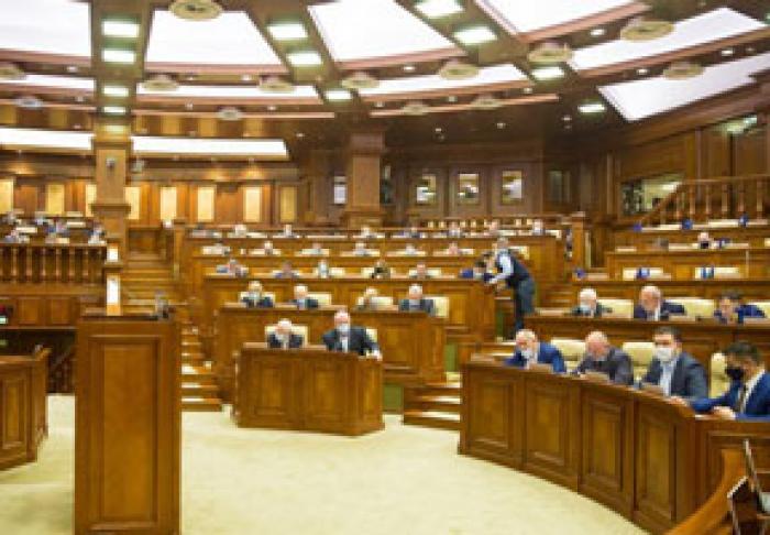 ПАРЛАМЕНТ ПРИНЯЛ БЮДЖЕТНЫЕ ЗАКОНЫ НА 2021 ГОД НА СЛЕДУЮЩИЙ ГОД