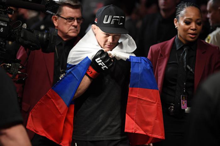 Петр Ян опустился в рейтинге UFC