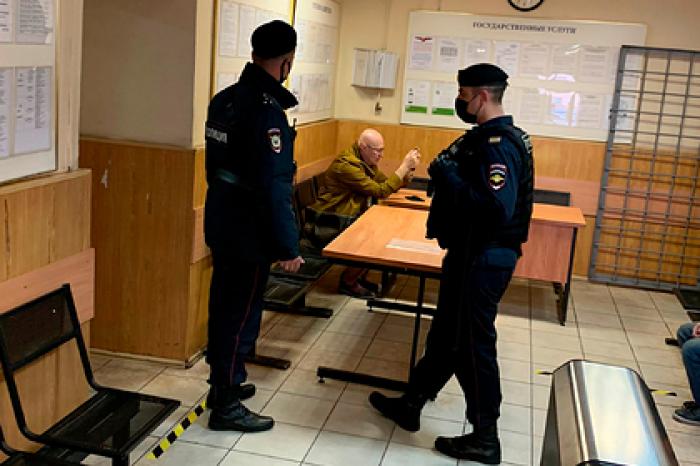 Политолога Валерия Соловья арестовали на десять суток в Петербурге