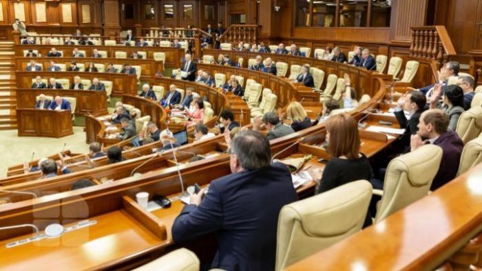Постоянное бюро парламента определилось с датой рассмотрения вотума недоверия работе МВД