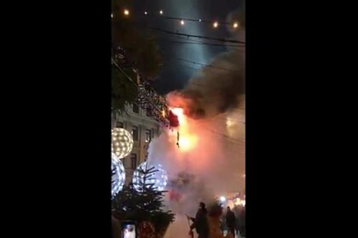Пожар на открытии главной елки Украины оказался связан с Кличко