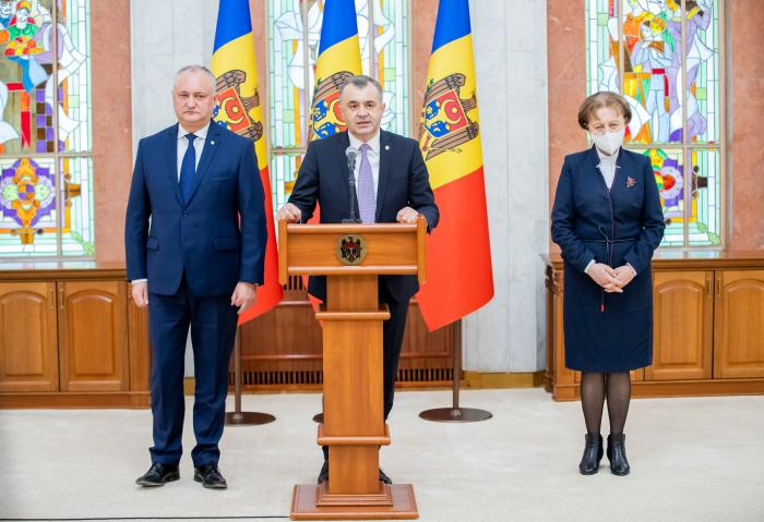 Премьер-министр Ион Кику объявил об отставке правительства