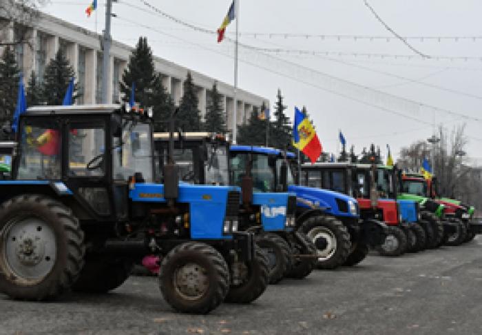 ПРЕМЬЕР-МИНИСТР СЧИТАЕТ, ЧТО АКЦИЮ ПРОТЕСТА ФЕРМЕРОВ ОРГАНИЗОВАЛ ВИЦЕ-СПИКЕР ПАРЛАМЕНТА АЛЕСКАНДР СЛУСАРЬ