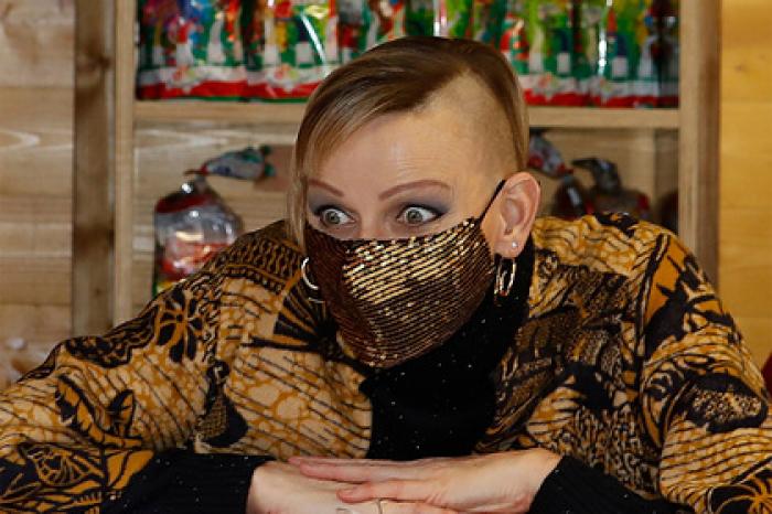 Принцесса Монако сбрила часть волос и разочаровала поклонников