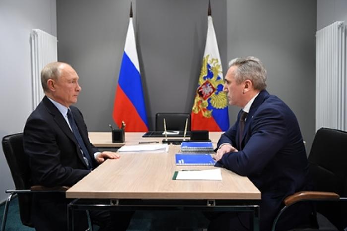 Путин не согласился со словами тюменского губернатора о доходах жителей