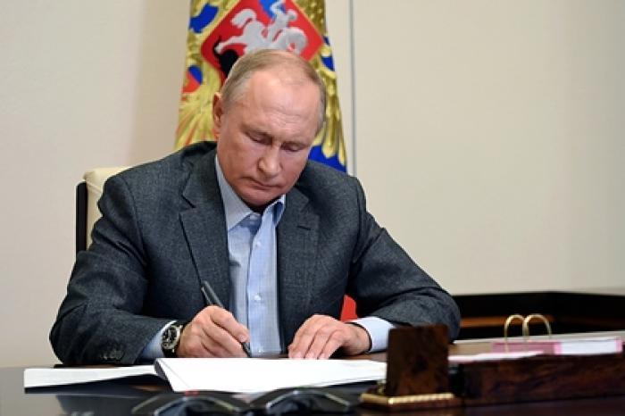 Путин пообещал российскому ребенку покататься с ним на коньках