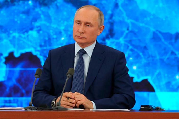 Путин потребовал увеличить долю современного оружия