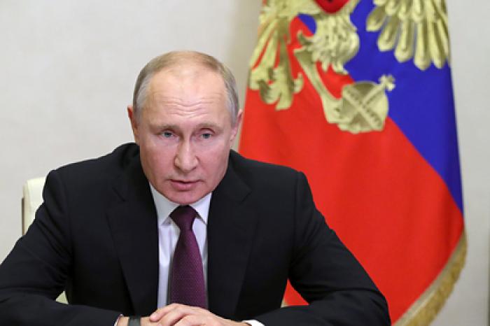 Путин присвоил статус ветеранов ВОВ жителям осажденного Севастополя