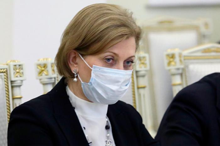 Роспотребнадзор назвал срок воздержания от алкоголя перед прививкой от COVID–19