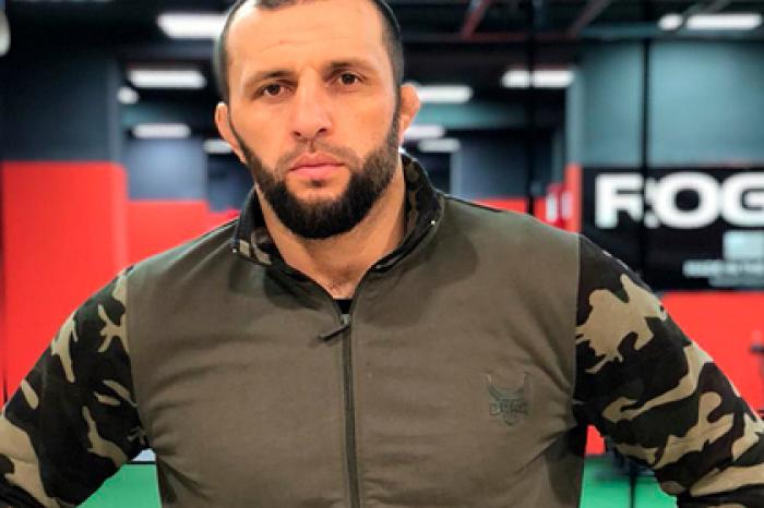 Российский боец UFC устроил пьяную драку на свадьбе
