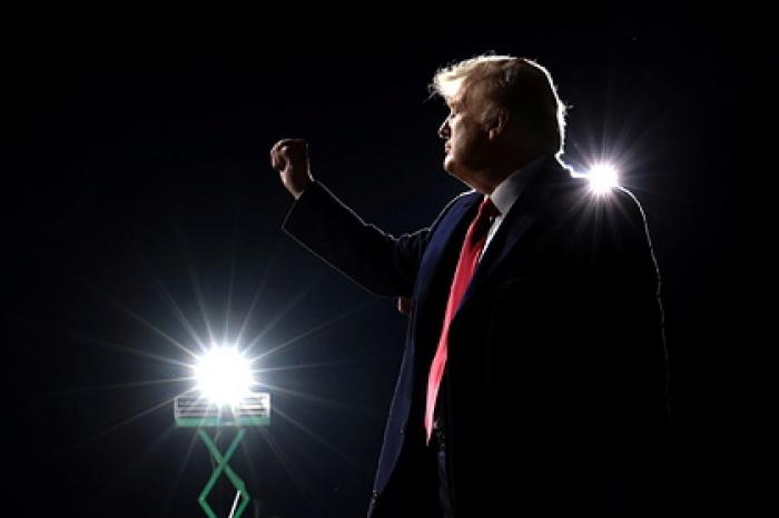 Трамп мирно передаст власть Байдену