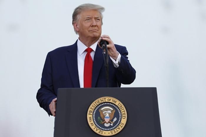 Трамп призвал республиканцев бороться за его президентство