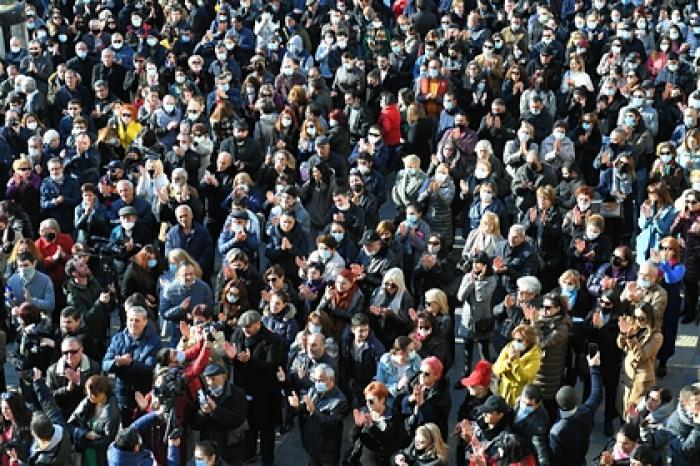 В Армении начался многотысячный митинг против «предателя Никола»