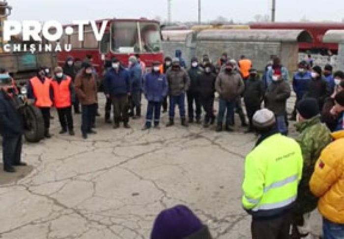 В БАСАРАБЯСКЕ БАСТУЮТ ЖЕЛЕЗНОДОРОЖНИКИ