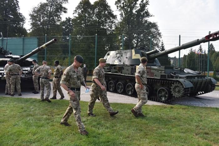 В Великобритании собрались победить Россию и Китай «в их же игре»