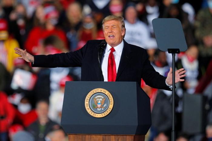 Байден пожаловался на работу Трампа