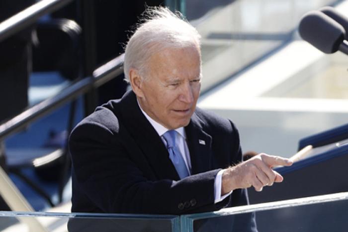 Байден предупредил об ухудшении ситуации с коронавирусом в США