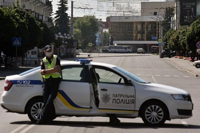 Двое детей пострадали при взрыве гранаты на Украине