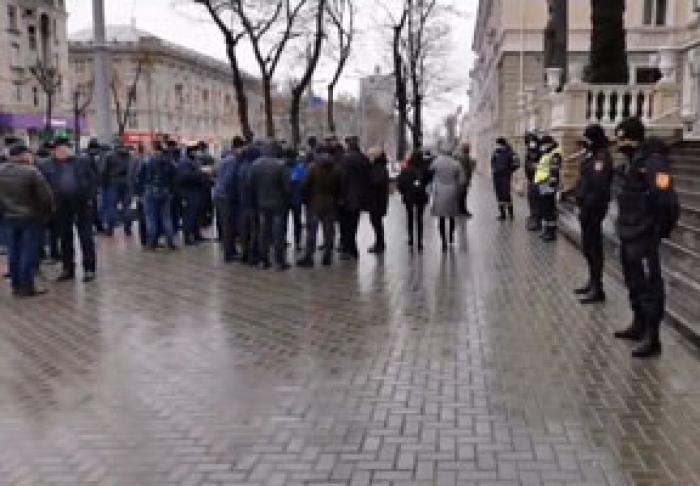 ФЕРМЕРЫ ПРОВЕЛИ АКЦИЮ ПРОТЕСТОВ ПРОТИВ ПРИВЛЕЧЕНИЯ К ОТВЕТСТВЕННОСТИ ЗА НЕСАНКЦИОНИРОВАННЫЕ ДЕЙСТВИЯ