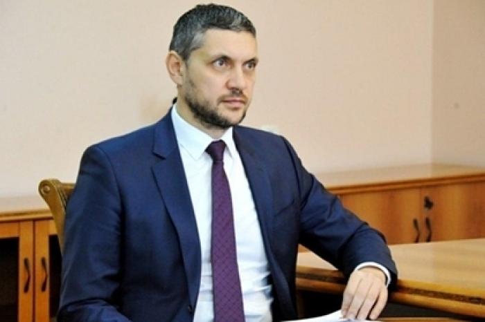 Губернатор Забайкалья попал в больницу с коронавирусом