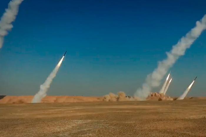 Иран провел масштабные испытания баллистических ракет