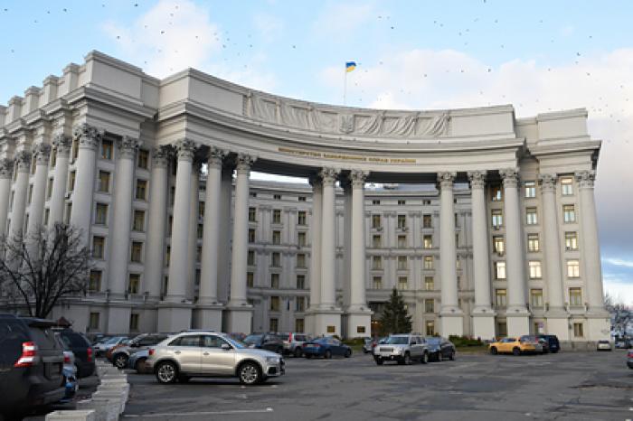 Киев сообщил о намерении России перекроить Украину под свои лекала