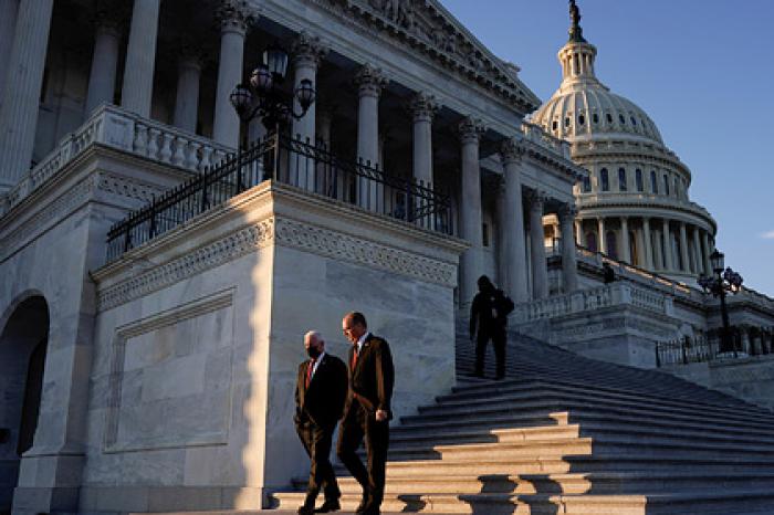 Конгрессмены стали покупать бронежилеты перед инаугурацией Байдена