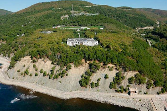 Кремль высказался о владельцах дворца в Геленджике